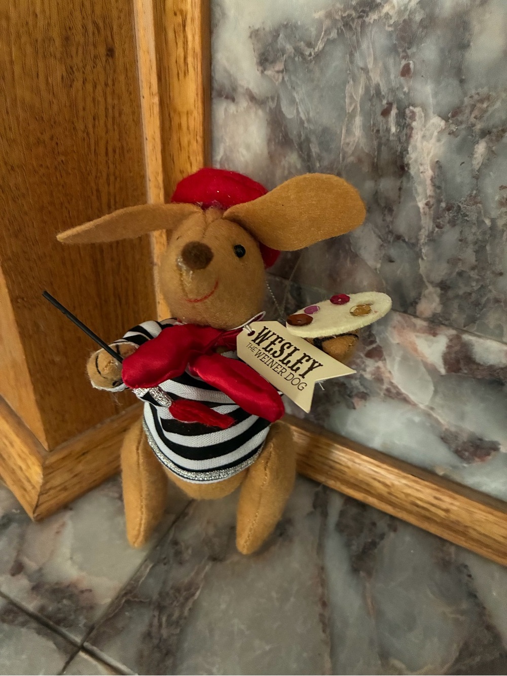 7” Wesley The Wiener Dog 2018 Christmas Ornament